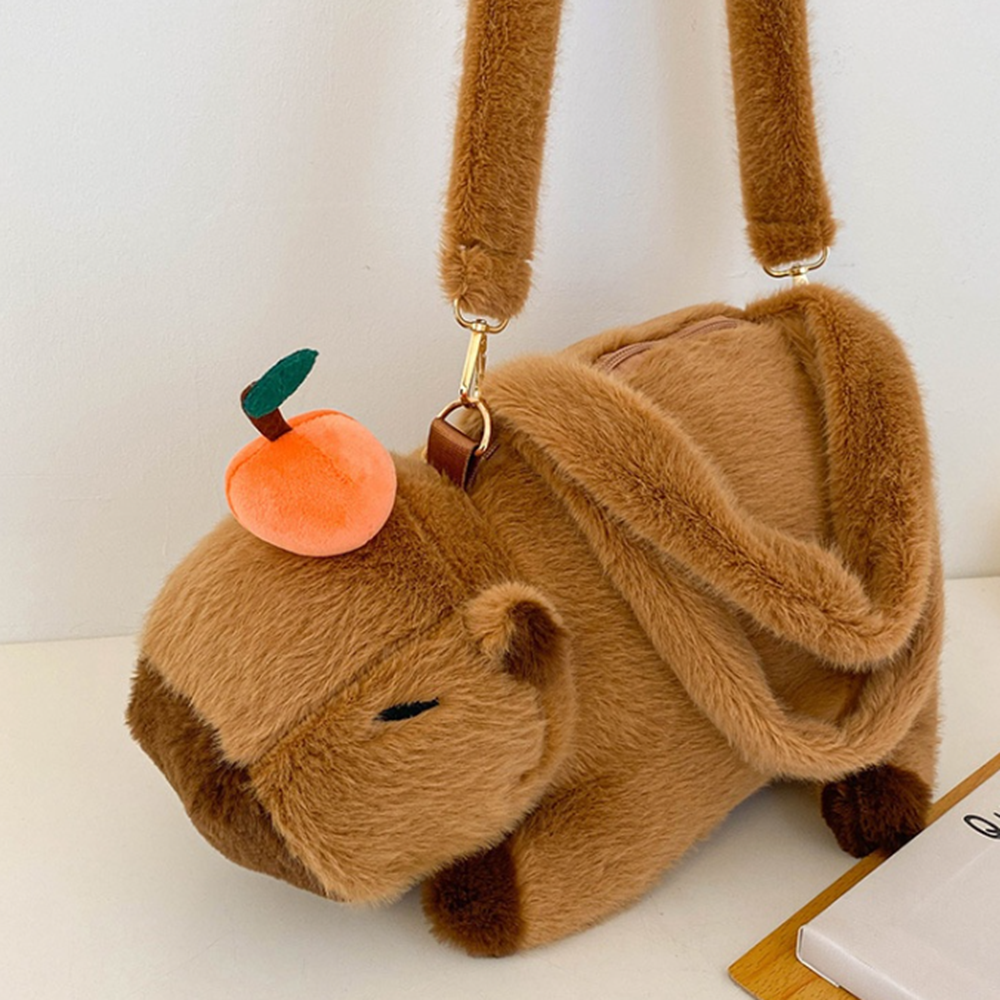 Capybara gyermek 35 cm – aranyos kézitáska és oldaltáska óvodába, iskolába (BBE)2