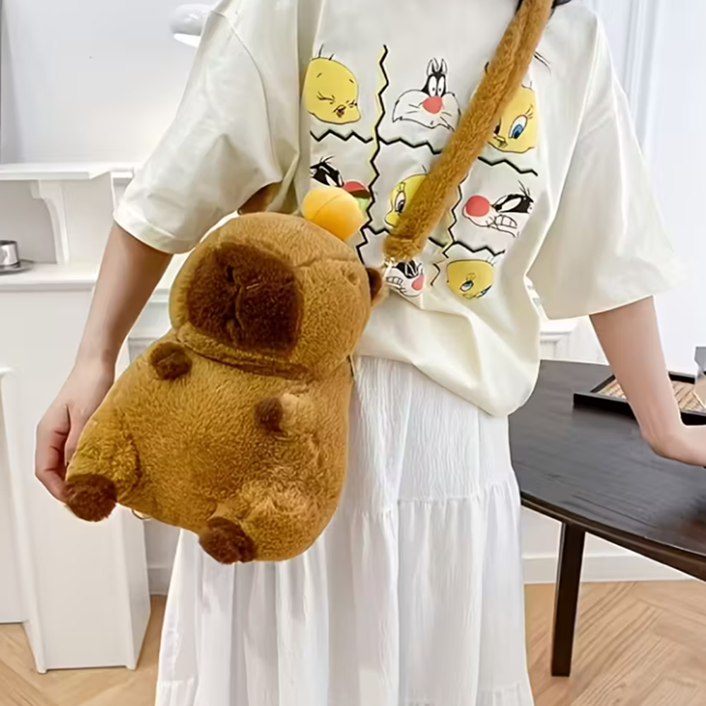 Capybara gyermek 35 cm – aranyos kézitáska és oldaltáska óvodába, iskolába (BBE)4