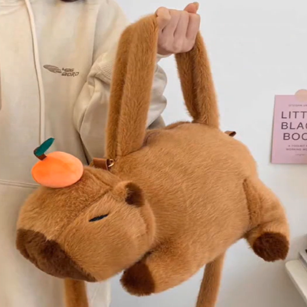 Capybara gyermek 35 cm – aranyos kézitáska és oldaltáska óvodába, iskolába (BBE)6